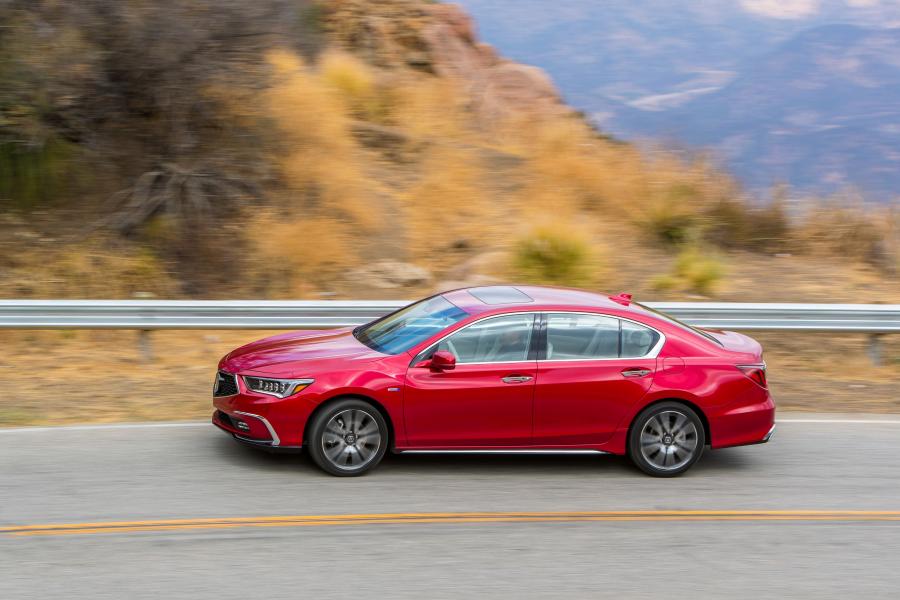  Acura RLX Sport Hybrid SH-AWD 2017 года  (фото 18 из 52)